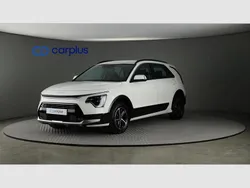 Snow white pearl (metalizado) Usado 2024 Kia Niro SUV | 25.490 € (Un poco caro)