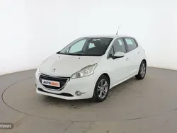 Blanco Usado 2015 Peugeot 208 Allure Utilitario | 8199 € (Precio justo)