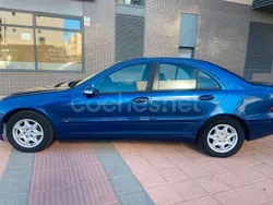 Azul Usado 2003 Mercedes C180 Classic Berlina | 3730 € (Buen precio)