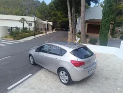 Gris / plata Usado 2012 Opel Astra Enjoy Familiar | 6600 € (Precio justo)