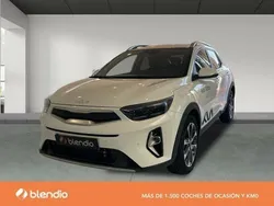 Blanco Usado 2024 Kia Stonic Style SUV | 24.970 €