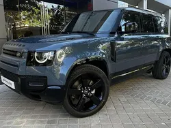 Azul Usado 2025 Land Rover Defender SE Dynamic SUV | 96.900 €