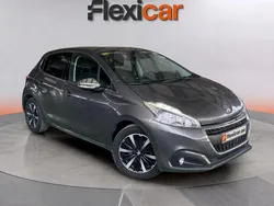 Gris Usado 2018 Peugeot 208 Allure Utilitario | 9490 € (Precio justo)