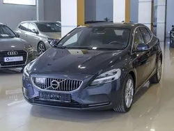 Azul Usado 2018 Volvo V40 Inscription Familiar | 15.490 € (Precio justo)