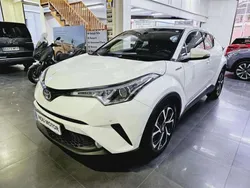 Blanco Usado 2018 Toyota C-HR Advance SUV | 19.900 € (Precio justo)