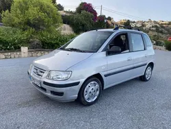 Gris Usado 2003 Hyundai Matrix GLS Monovolumen | 2500 €