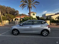 Gris / plata Usado 2021 Hyundai i20 Berlina | 12.200 € (Precio justo)