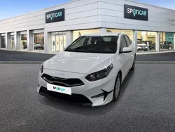 Blanco Usado 2023 Kia Ceed | 21.195 € (Precio justo)