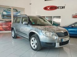 Gris / plata Usado 2016 Skoda Yeti Style SUV | 5999 €
