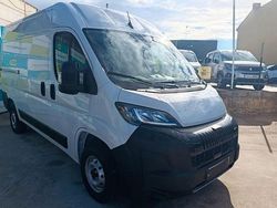 Blanco Nuevo 2025 Peugeot Boxer Van | 29.524 €
