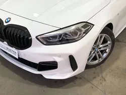 Blanco Usado 2023 BMW 118 Utilitario | 30.385 € (Un poco caro)