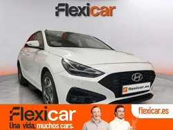 Blanco Usado 2024 Hyundai i30 Berlina | 20.490 € (Precio justo)