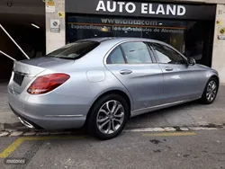 Plateado Usado 2014 Mercedes C250 Avantgarde Edition Berlina | 25.600 €
