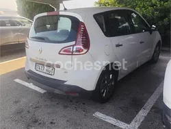 Blanco Usado 2011 Renault Scénic III Dynamique Monovolumen | 5000 € (Precio justo)