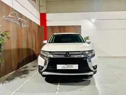 Blanco Usado 2017 Mitsubishi Outlander Motion SUV | 15.990 € (Precio justo)