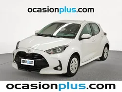 Blanco Usado 2023 Toyota Yaris Active Utilitario | 14.264 € (Precio justo)