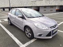Gris / plata Usado 2014 Ford Focus Berlina | 6900 € (Buen precio)