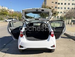 Blanco Usado 2018 Toyota Yaris Active Berlina | 12.500 € (Precio justo)