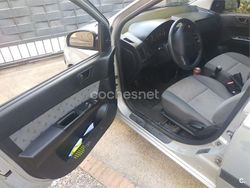 Gris / plata Usado 2005 Hyundai Getz Utilitario | 3290 € (Un poco caro)