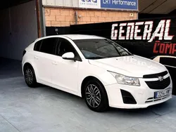 Blanco Usado 2012 Chevrolet Cruze LT Utilitario | 3990 € (Buen precio)