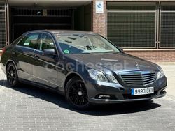Gris / plata Usado 2009 Mercedes E500 Elegance Berlina | 15.990 €