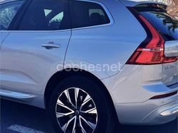 Gris / plata Usado 2023 Volvo XC60 Plus SUV | 38.990 € (Precio justo)