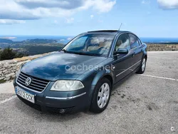 Azul Usado 2002 VW Passat Highline Berlina | 7000 €