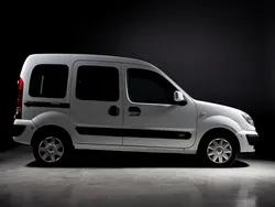 Blanco Usado 2006 Renault Kangoo Privilege Monovolumen | 5900 €