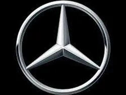 Gris Usado 2021 Mercedes GLB200 AMG line SUV | 34.900 € (Un poco caro)