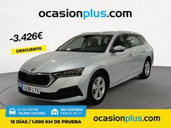 Gris / plata Usado 2022 Skoda Octavia Ambition Familiar | 20.750 € (Precio justo)