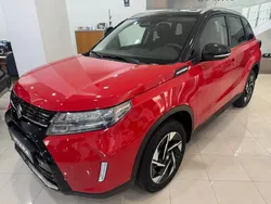 Rojo Nuevo 2025 Suzuki Vitara SUV | 31.100 €