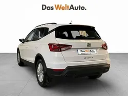 Blanco Usado 2023 Seat Arona Reference SUV | 17.900 € (Precio justo)