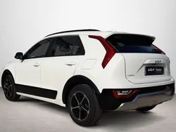 Blanco Nuevo 2025 Kia Niro SUV | 28.490 €
