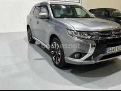 Gris / plata Usado 2017 Mitsubishi Outlander P-HEV SUV | 15.900 € (Precio justo)