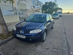 Azul Usado 2003 Renault Mégane II Dynamique Berlina | 2500 € (Precio justo)