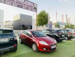 Burdeos Usado 2009 Fiat Bravo Emotion Utilitario | 4999 € (Precio justo)