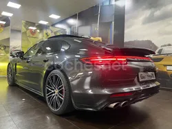 Porsche Panamera 4S