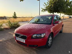 Rojo Usado 2006 Volvo S40 Kinetic Berlina | 3900 € (Buen precio)