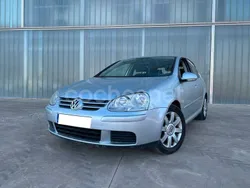 Gris / plata Usado 2006 VW Golf V Highline Berlina | 7500 € (Caro)