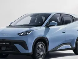 Azul claro Nuevo 2025 BYD Dolphin Active Utilitario | 18.630 €