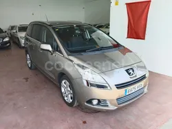 Gris / plata Usado 2013 Peugeot 5008 Style Monovolumen | 8000 € (Precio justo)