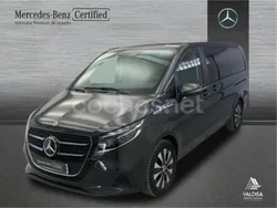 Gris Usado 2024 Mercedes V220 Style Monovolumen | 64.000 €