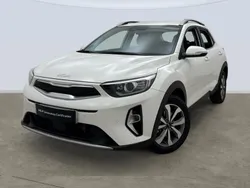 Blanco Usado 2022 Kia Stonic Plus SUV | 21.774 €