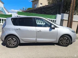Gris / plata Usado 2012 Renault Scénic III Dynamique Monovolumen | 7200 € (Buen precio)