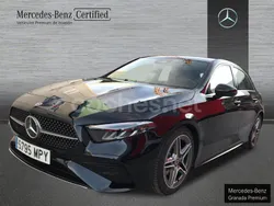 Negro noche Usado 2024 Mercedes A200 AMG line Berlina | 36.500 € (Precio justo)