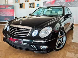 Negro Usado 2003 Mercedes E500 Avantgarde Berlina | 15.900 €