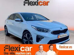 Blanco Usado 2018 Kia Ceed 2 Berlina | 13.390 € (Precio justo)