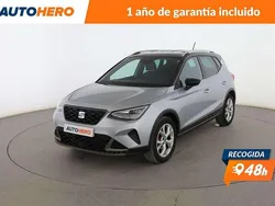 Plateado Usado 2023 Seat Arona FR SUV | 21.618 € (Precio justo)