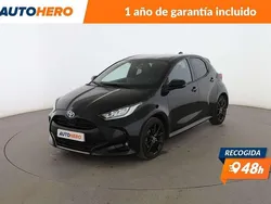 Negro Usado 2022 Toyota Yaris Hybrid Style Berlina | 20.285 € (Un poco caro)