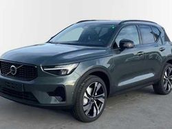 Oro Nuevo 2025 Volvo XC40 Plus SUV | 42.800 € (Precio justo)